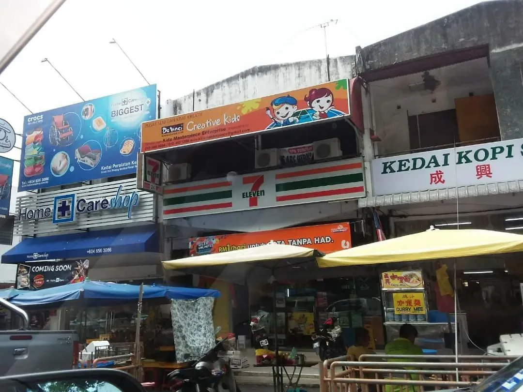 Back Homestay George Town