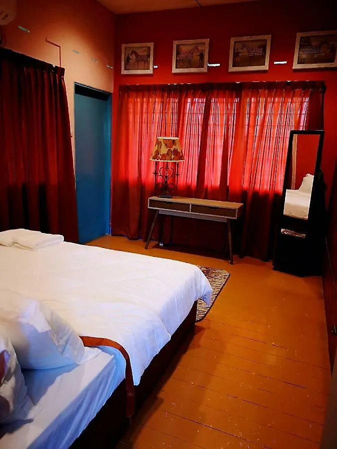 Daire Back Homestay George Town